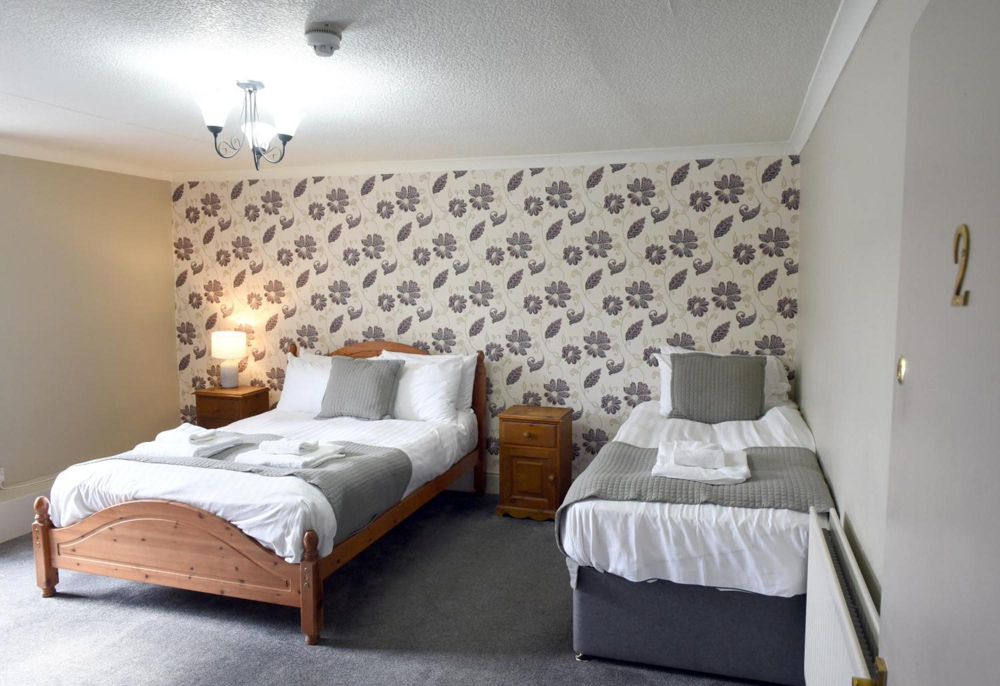 Black Bull Hotel Kirkby Stephen Room photo
